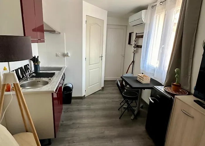 2 - Hyper Centre - Musee Ingres-tous Commerces A Pied