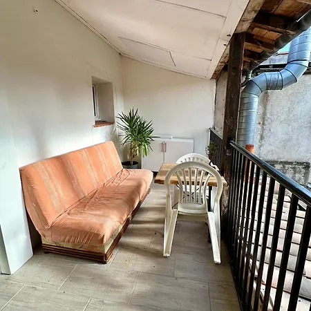 2 - Hyper Centre - Musee Ingres-tous Commerces A Pied *